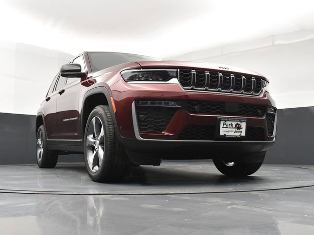 New 2026 Jeep Grand Cherokee Limited w/ Luxury Tech Group II image 19