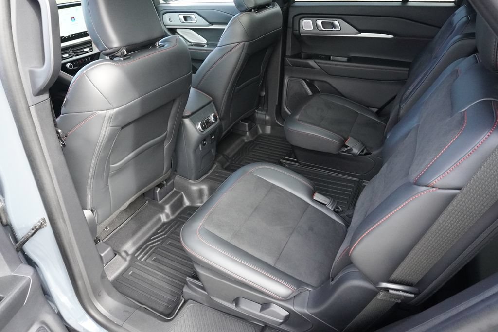 Used 2025 Ford Explorer ST w/ Sun And Sound Package AWD/4WD image 29