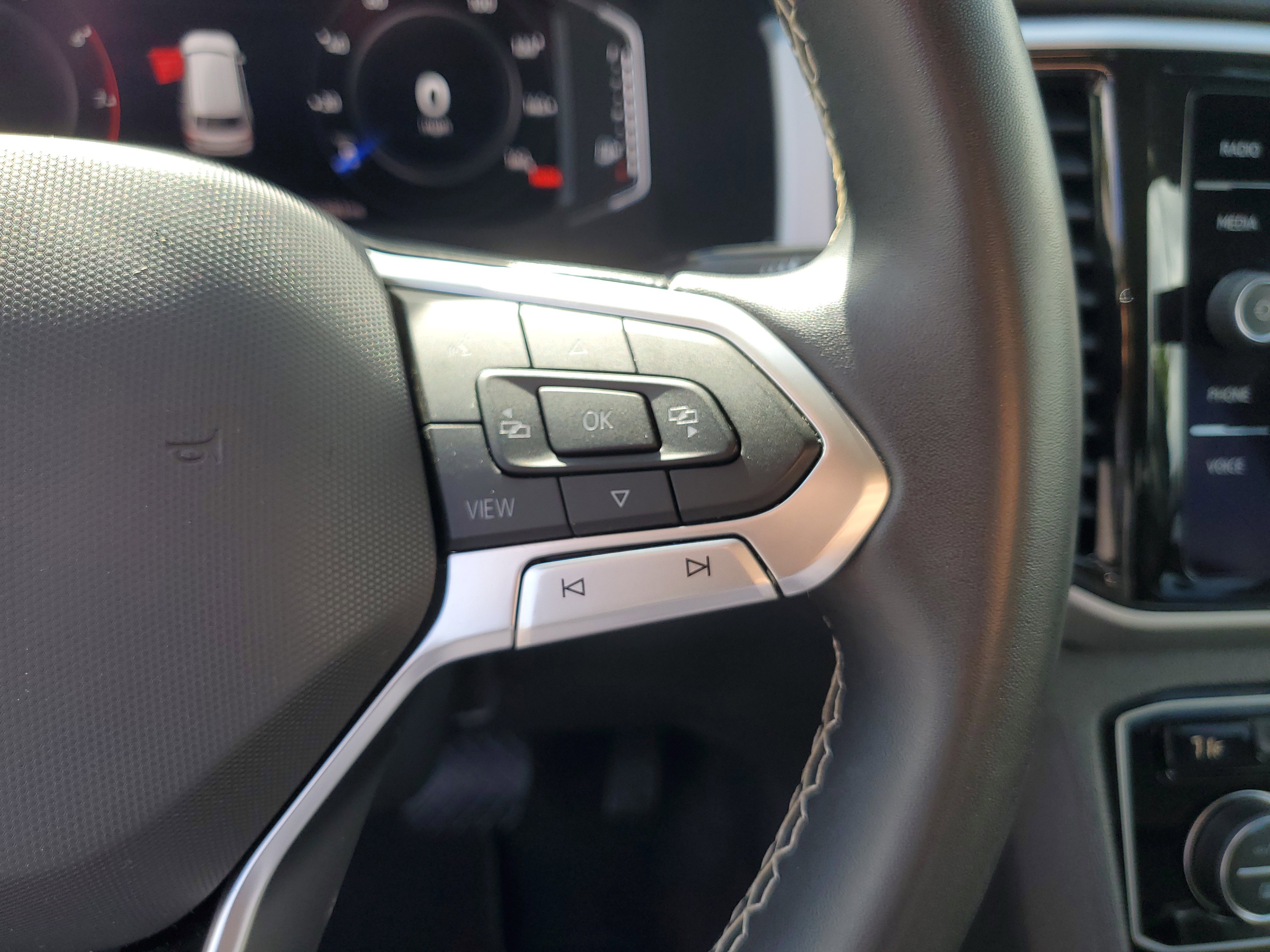 Certified 2022 Volkswagen Atlas SE w/ Panoramic Sunroof Package image 31