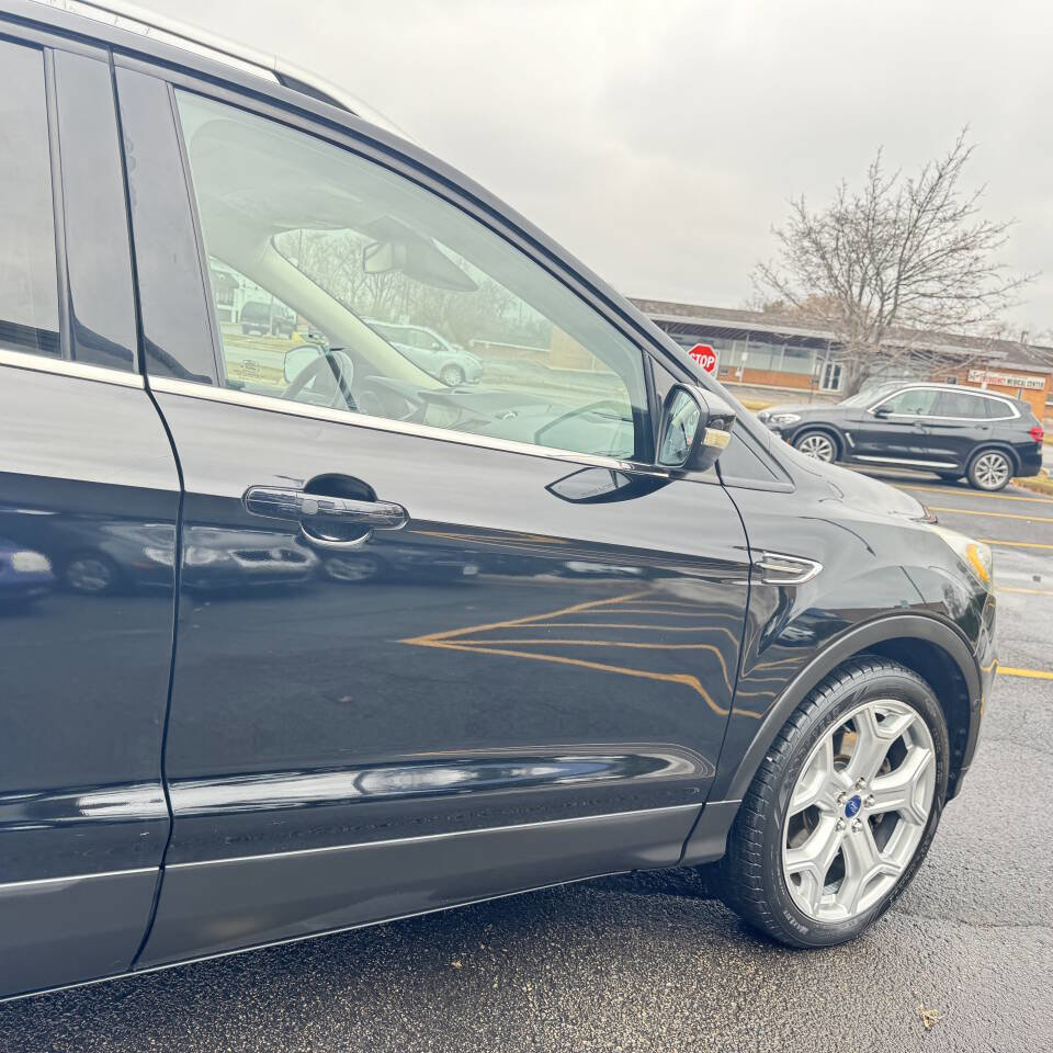 Used 2017 Ford Escape Titanium w/ Equipment Group 301A image 8