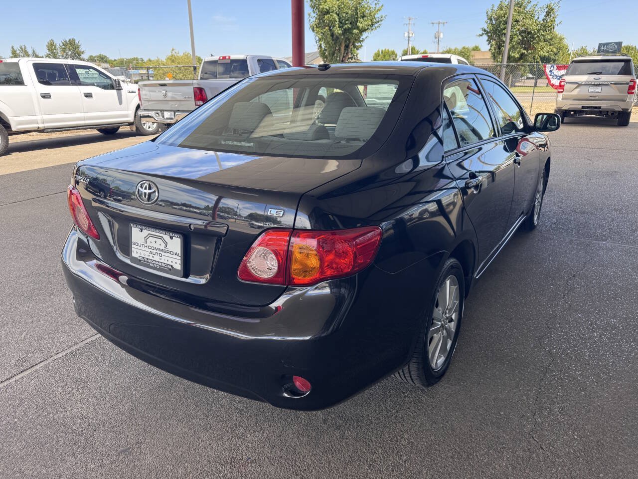 Used 2010 Toyota Corolla LE FWD image 4