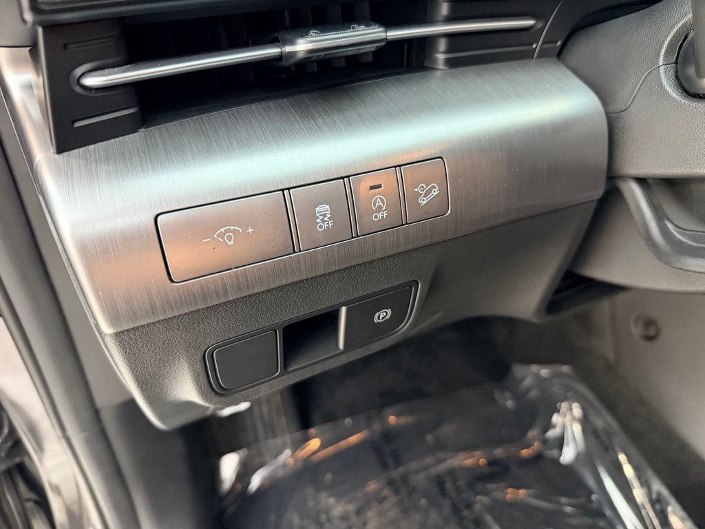 Used 2024 Hyundai Kona SE AWD/4WD image 18