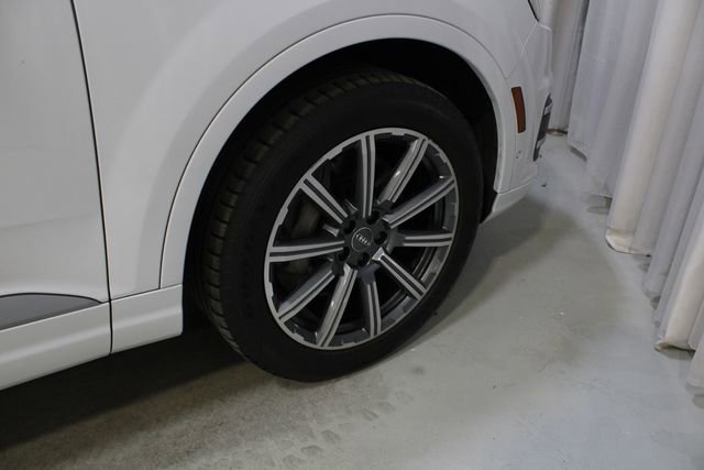 Used 2019 Audi Q7 3.0T Premium Plus AWD/4WD image 29