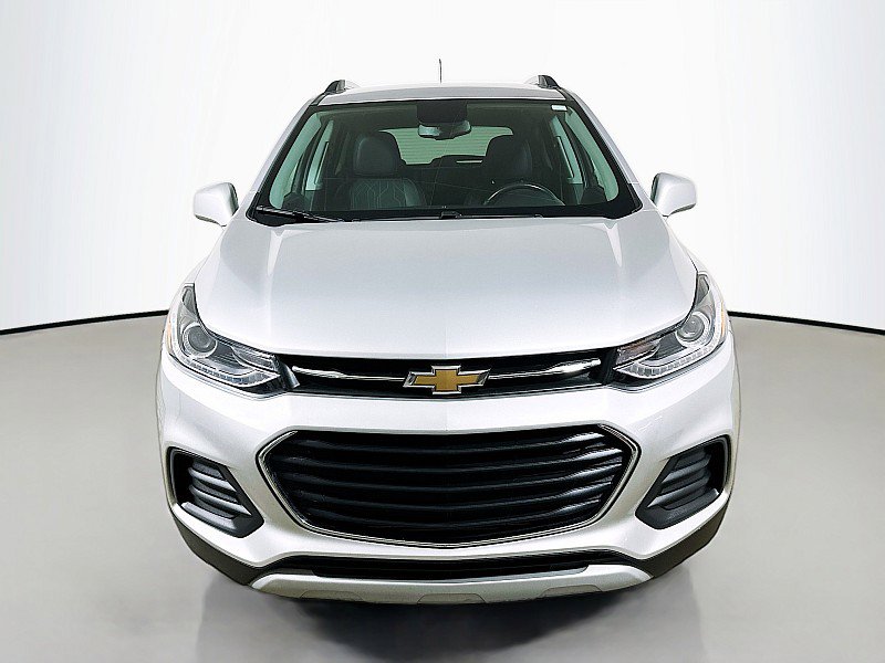 Used 2019 Chevrolet Trax LT w/ LT Convenience Package image 2