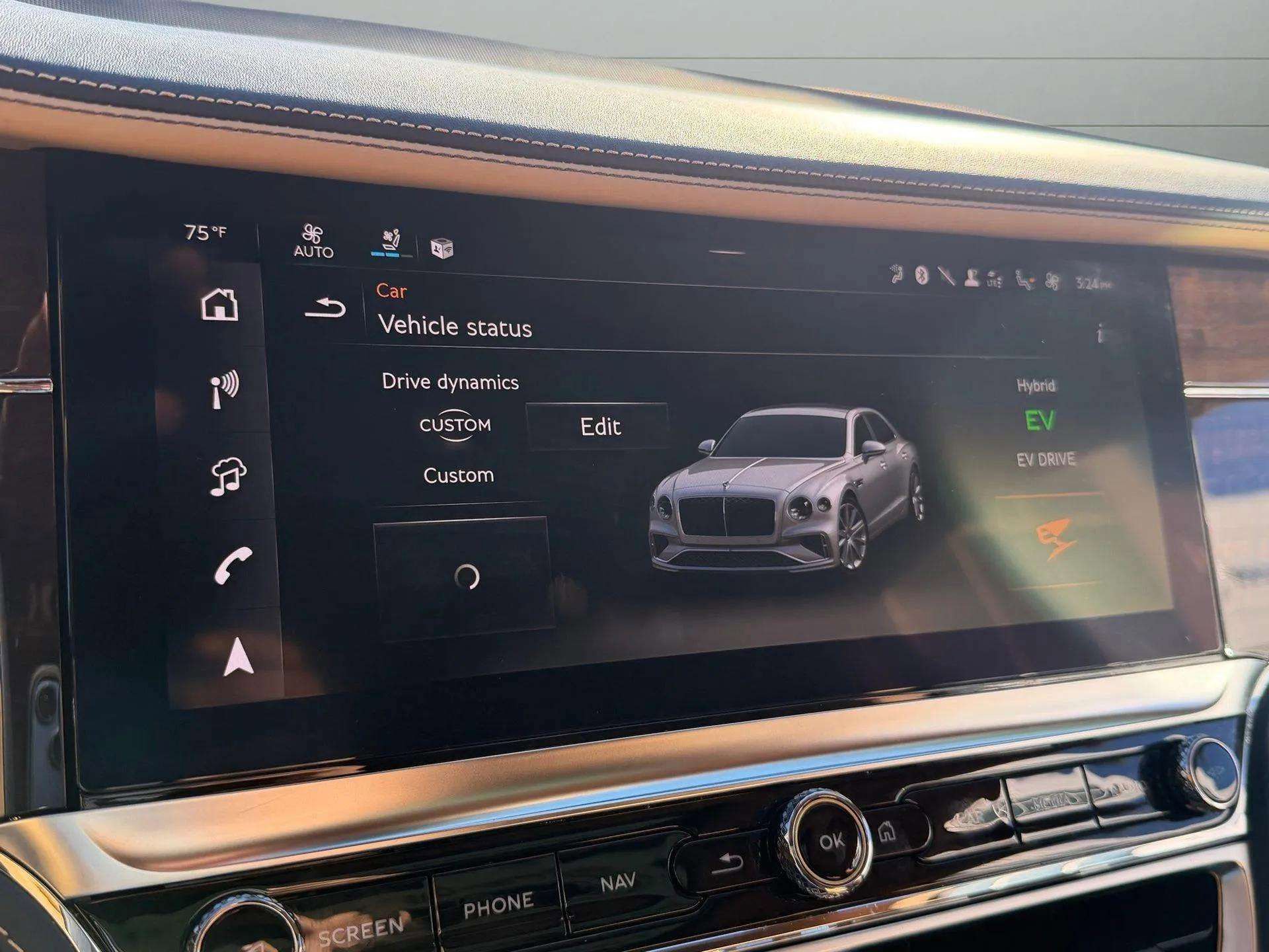 Used 2025 Bentley Flying Spur Plug-In Hybrid image 17