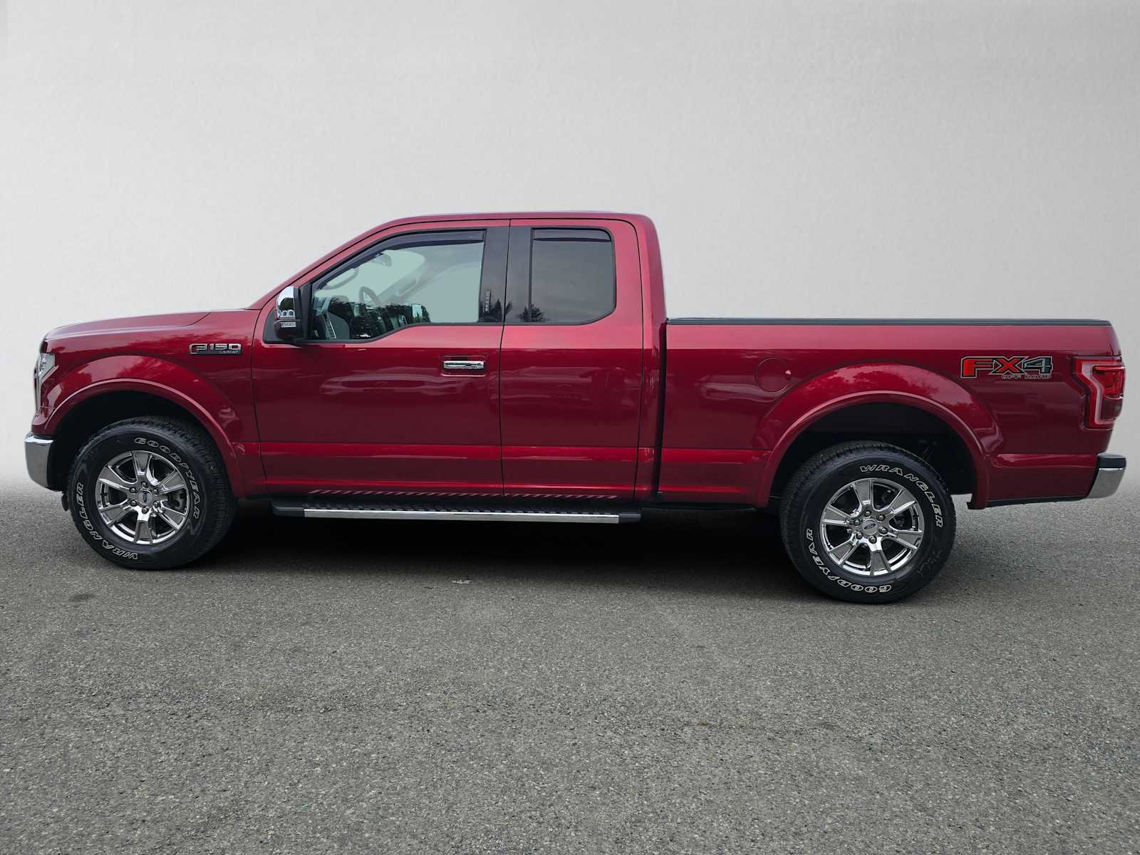 Used 2016 Ford F150 Lariat w/ Equipment Group 502A Luxury AWD/4WD image 6