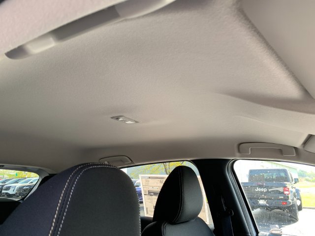 Used 2026 Nissan Kicks SV w/ Interior Electronics Package AWD/4WD image 18