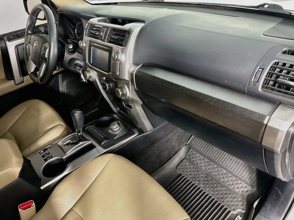 Used 2016 Toyota 4Runner SR5 Premium AWD/4WD image 31