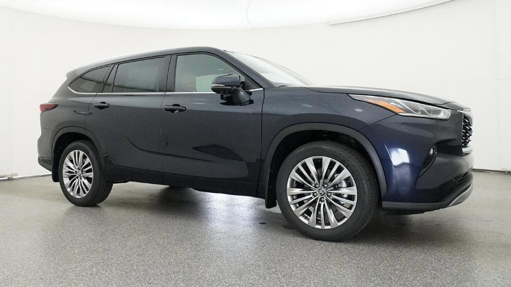 New 2026 Toyota Highlander Platinum AWD/4WD image 14