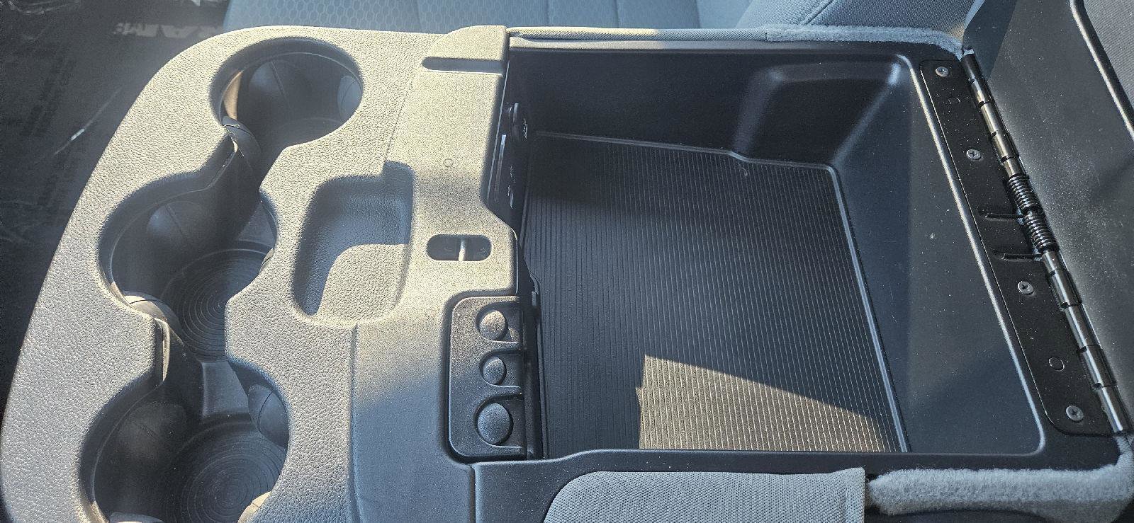 Used 2014 RAM 1500 Express image 21