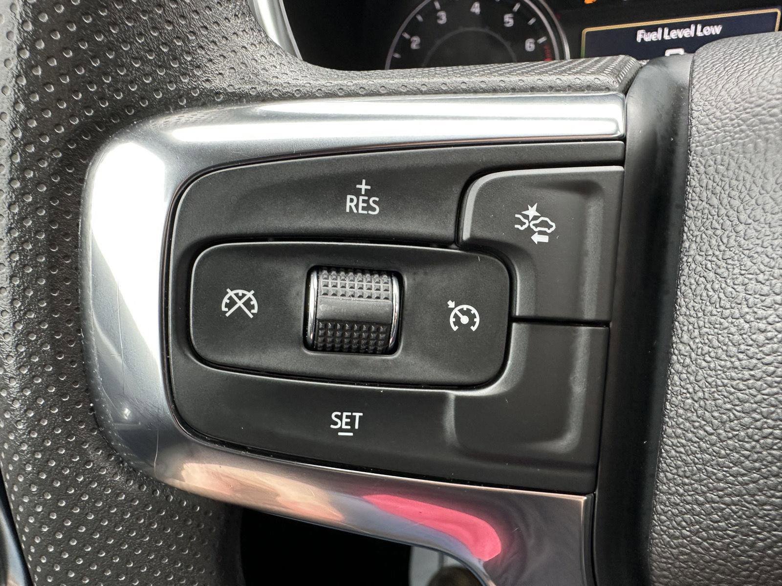 Used 2024 Chevrolet Blazer LT w/ Convenience Package FWD image 23