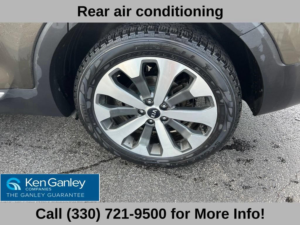 Used 2020 Kia Telluride S w/ S 8 Passenger Seating Package AWD/4WD image 21