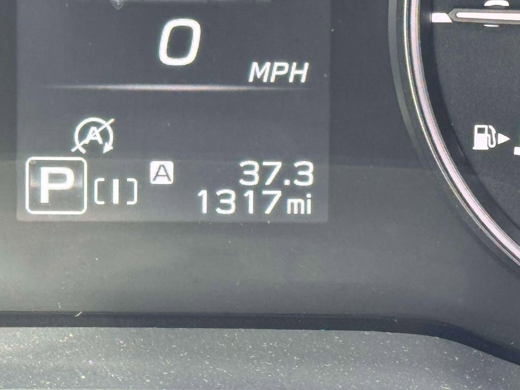 Certified 2024 Subaru Crosstrek 2.5i Limited w/ Crosstrek Mirror Package image 27