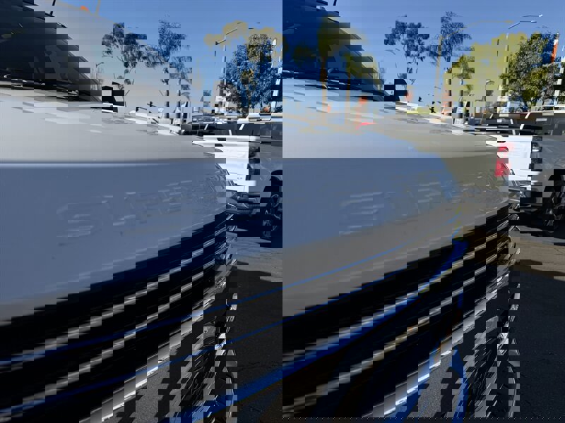 Used 2017 Ford F350 Lariat w/ FX4 Off-Road Package image 6