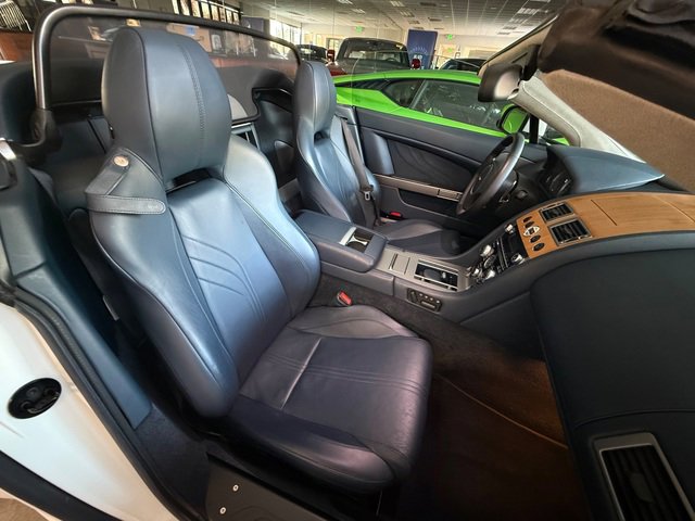 Used 2012 Aston Martin V8 Vantage S image 24