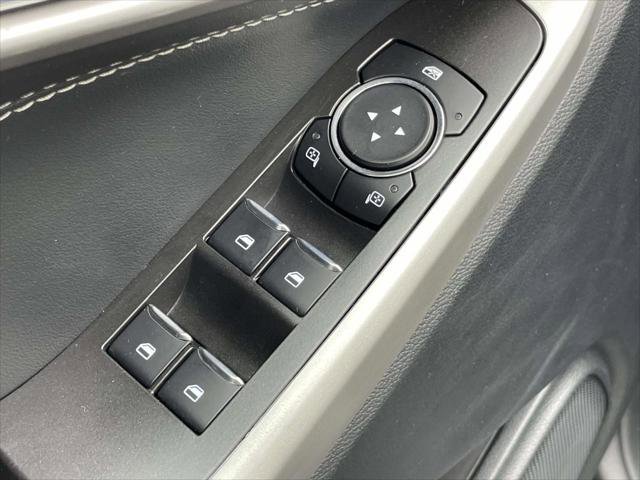 Used 2023 Ford Explorer XLT w/ Equipment Group 202A image 16