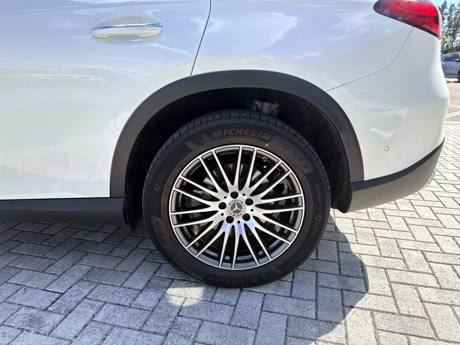 Certified 2023 Mercedes-Benz GLC 300 image 11