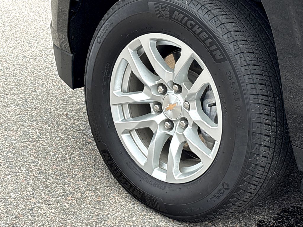 Used 2024 Chevrolet Suburban LT image 22