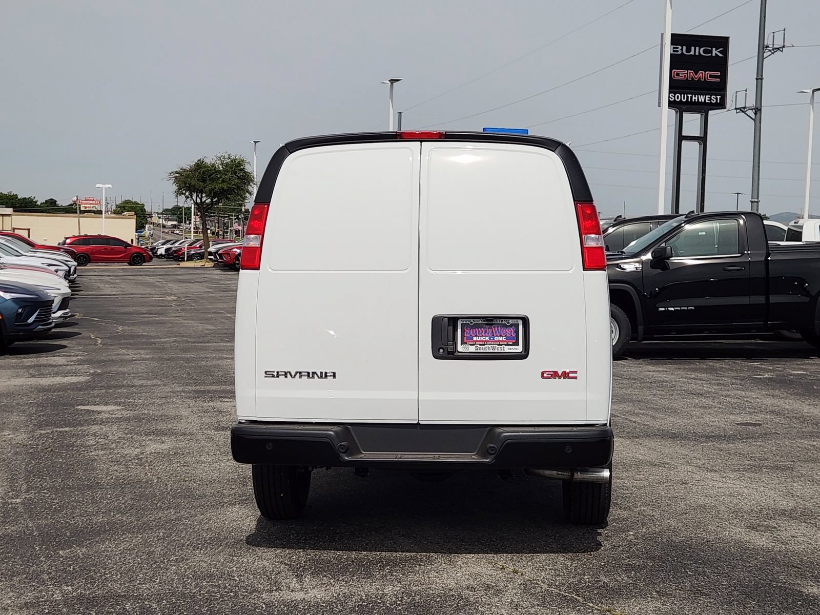 New 2026 GMC Savana 2500 w/ Driver Convenience Package RWD image 8