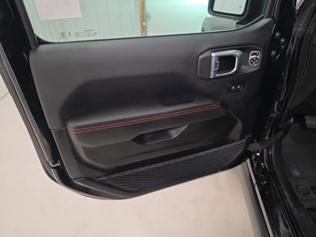 New 2026 Jeep Wrangler Unlimited Rubicon w/ Steel Bumper Group image 11