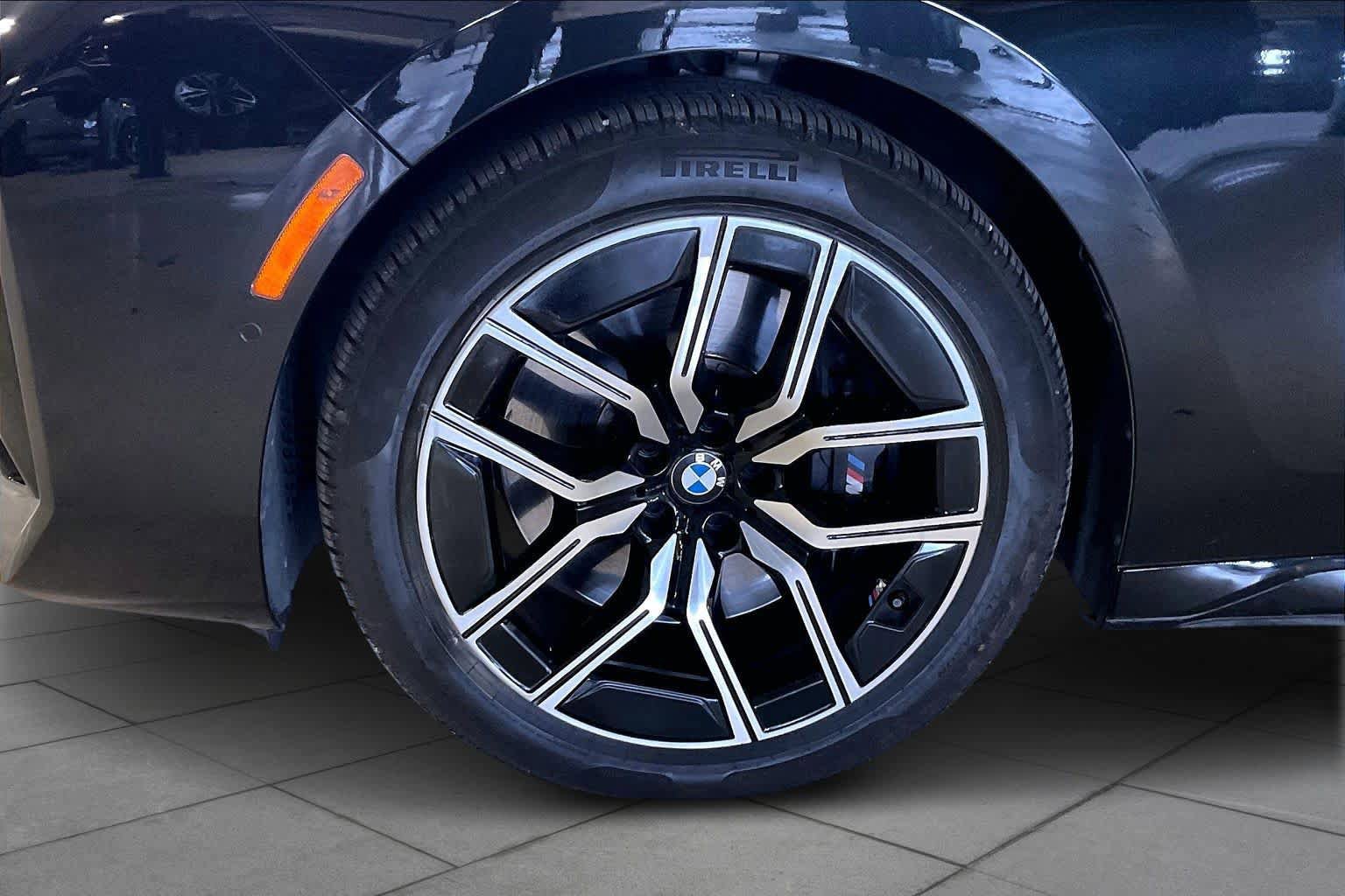 Certified 2023 BMW 760i xDrive w/ Executive Package image 10