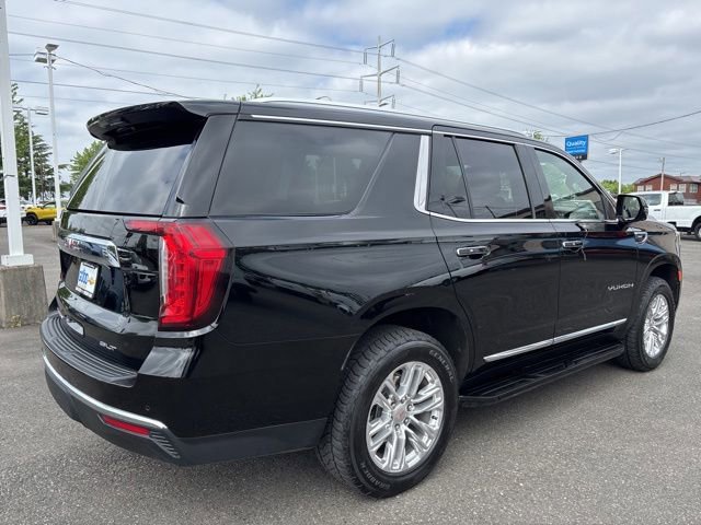 Used 2024 GMC Yukon SLT w/ SLT Luxury Package AWD/4WD image 5