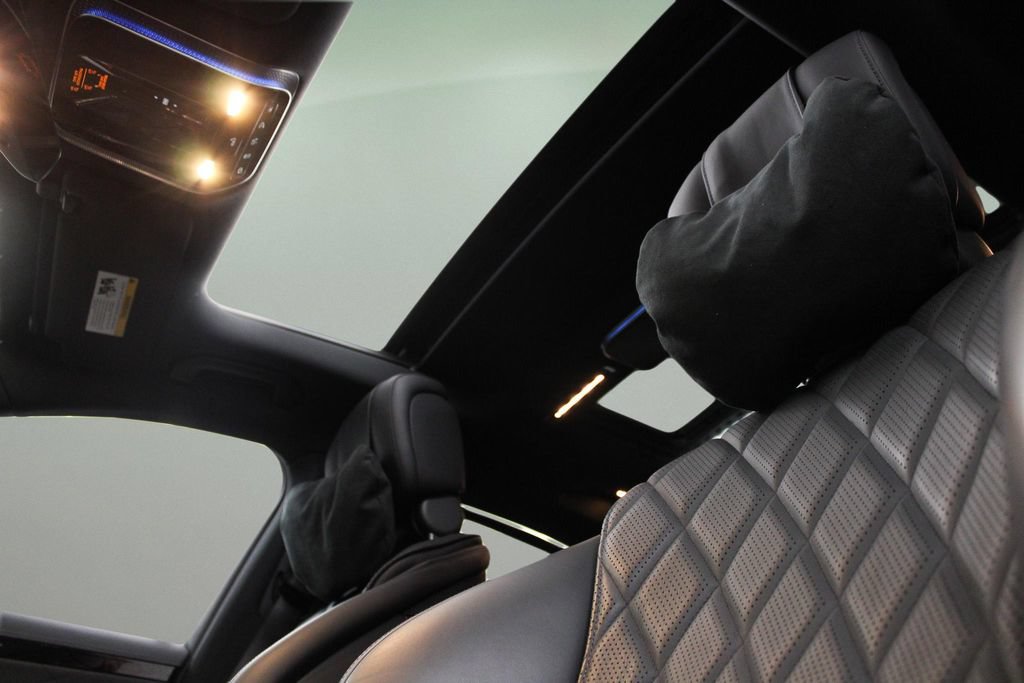 Used 2022 Mercedes-Benz S 580 4MATIC Sedan image 37
