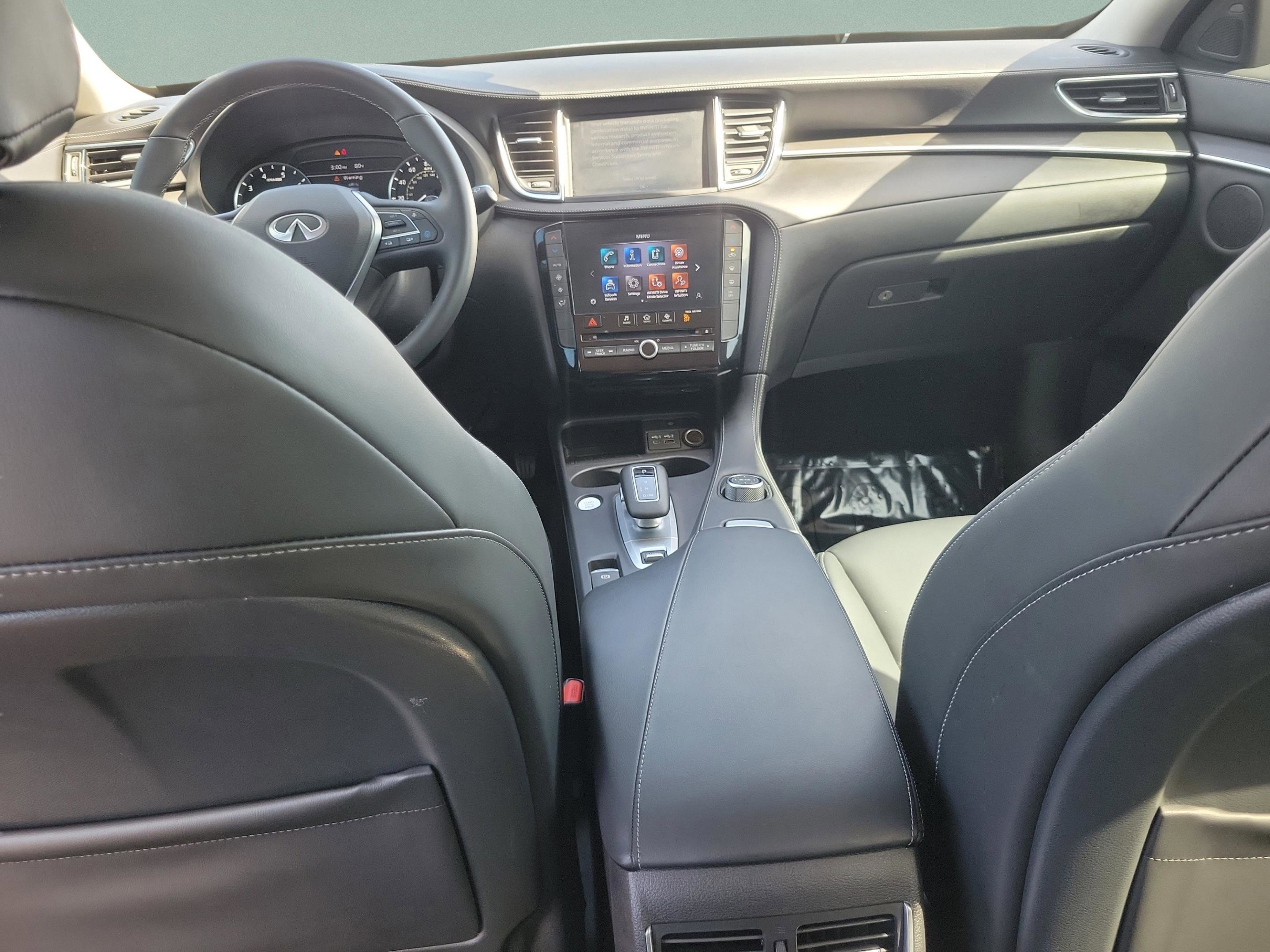 Certified 2025 INFINITI QX50 Pure image 7