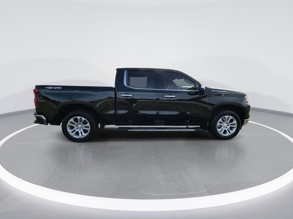 Used 2023 Chevrolet Silverado 1500 LTZ AWD/4WD image 9