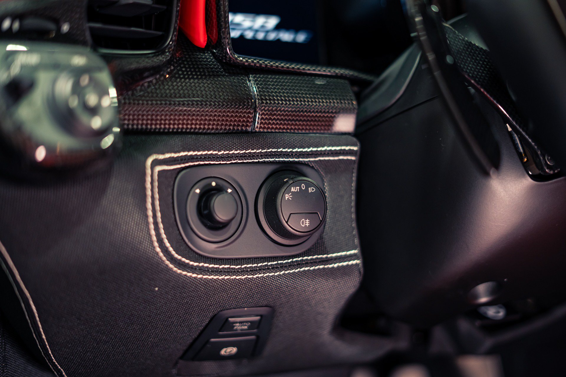 Used 2015 Ferrari 458 Speciale Coupe RWD image 37