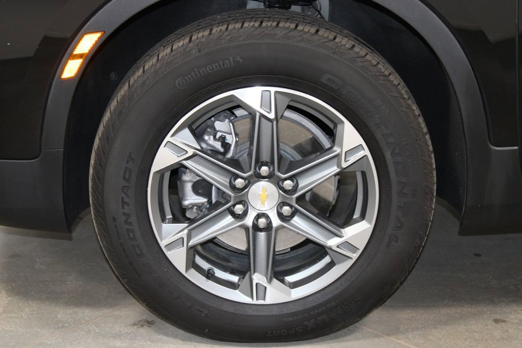 Used 2025 Chevrolet Blazer LT image 12