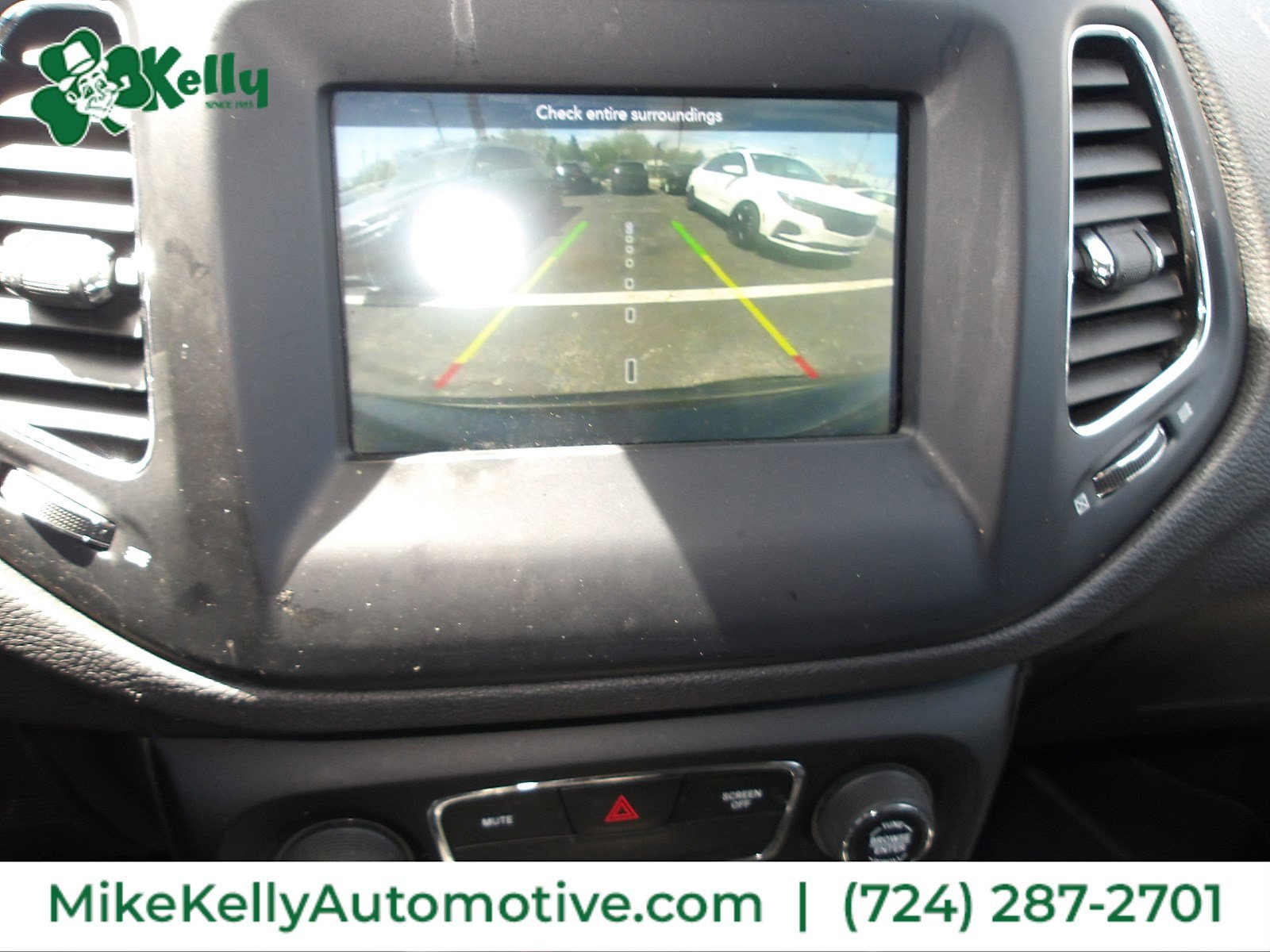 Used 2020 Jeep Compass Latitude w/ Cold Weather Group AWD/4WD image 19