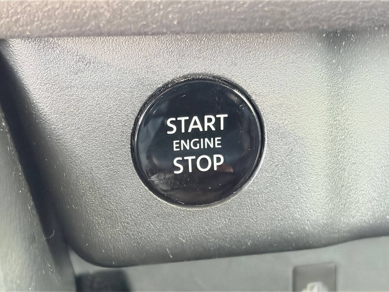 Used 2026 Nissan Rogue SL AWD/4WD image 19
