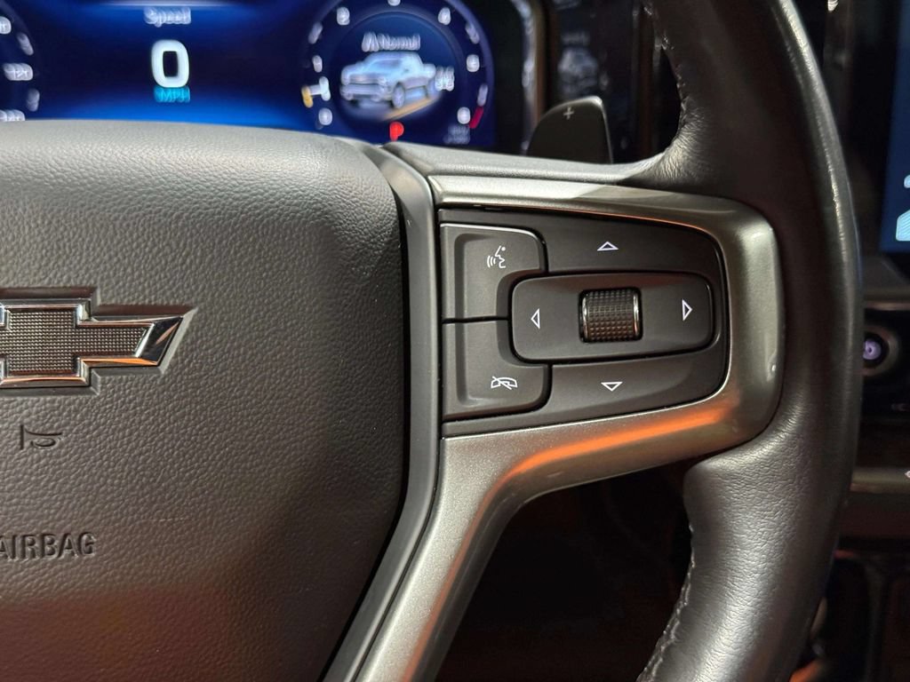 Used 2023 Chevrolet Silverado 1500 RST w/ Redline Edition AWD/4WD image 16