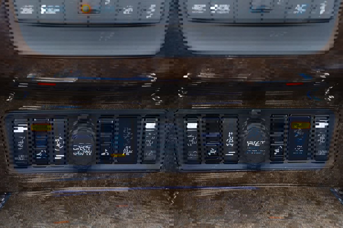 Used 2016 INFINITI QX80 Luxe w/ 22" Wheel Package image 30