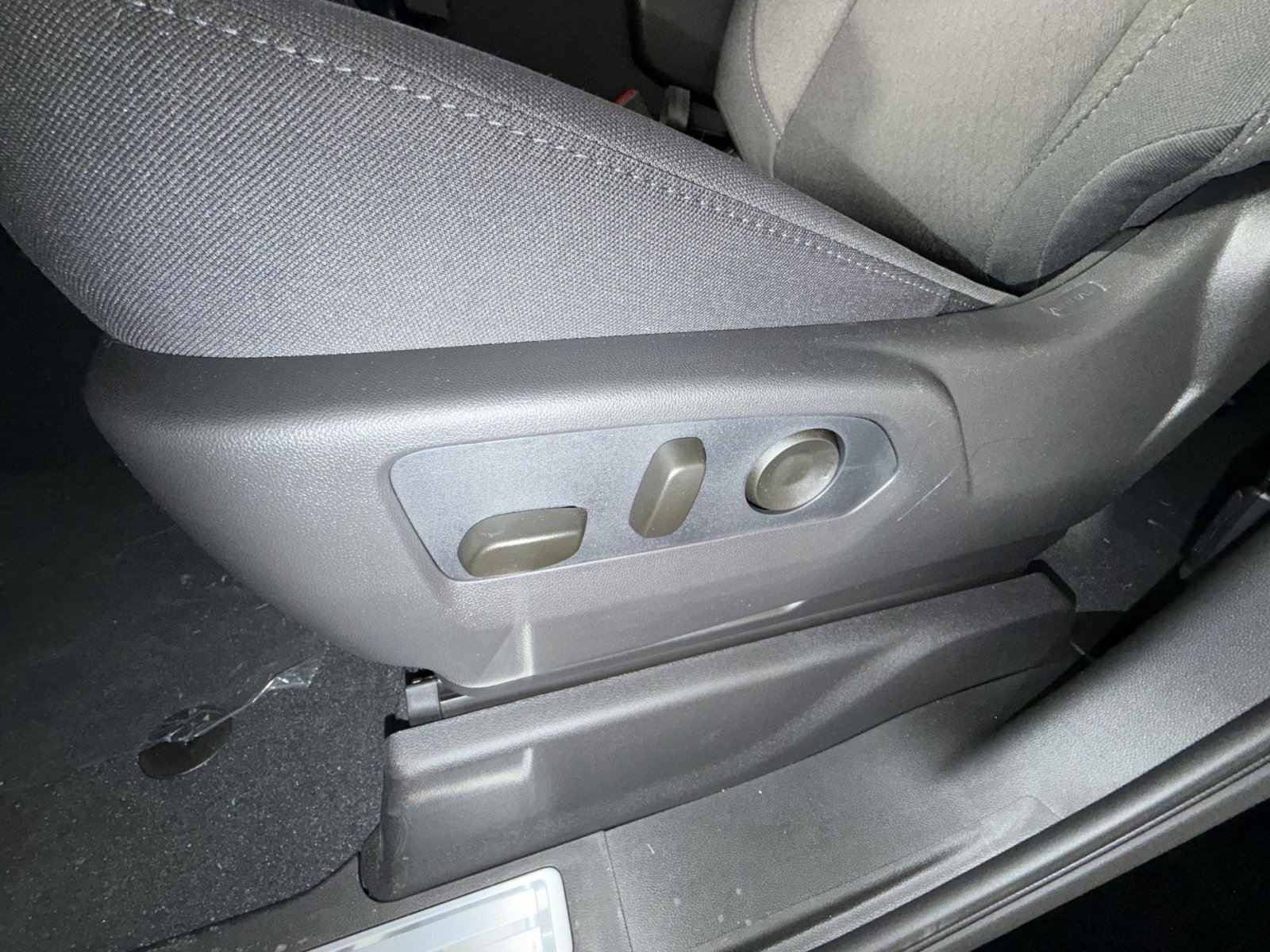 New 2026 GMC Sierra 1500 Elevation image 14