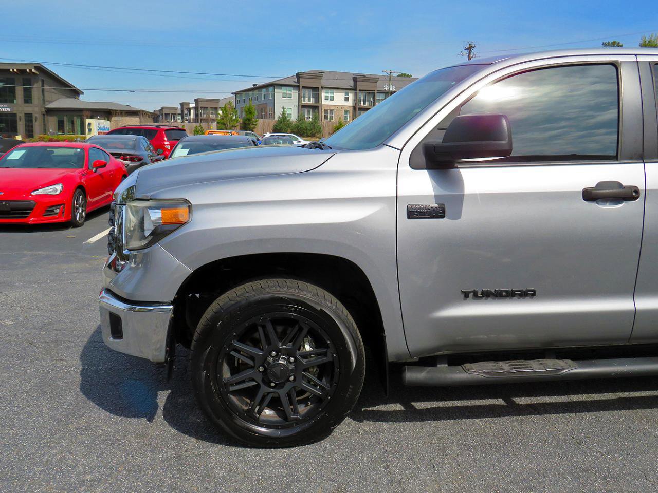 Used 2019 Toyota Tundra SR5 w/ SR5 Upgrade Package image 36