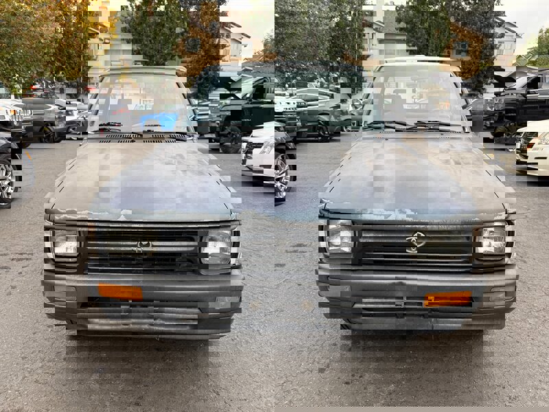 Used 1994 Toyota Pickup 2WD Regular Cab image 2