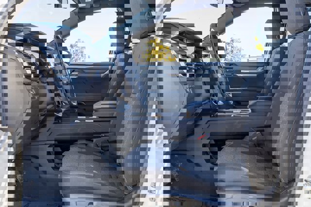 Used 2025 GMC Acadia Elevation image 6