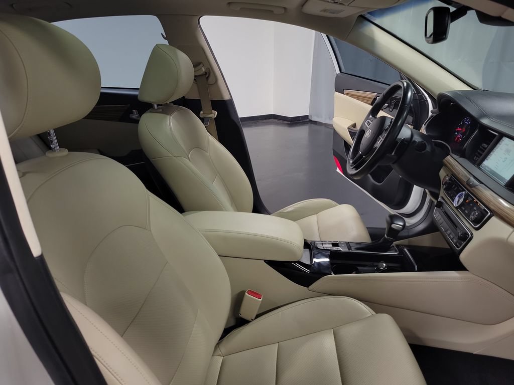 Used 2017 Kia Cadenza Technology FWD image 34