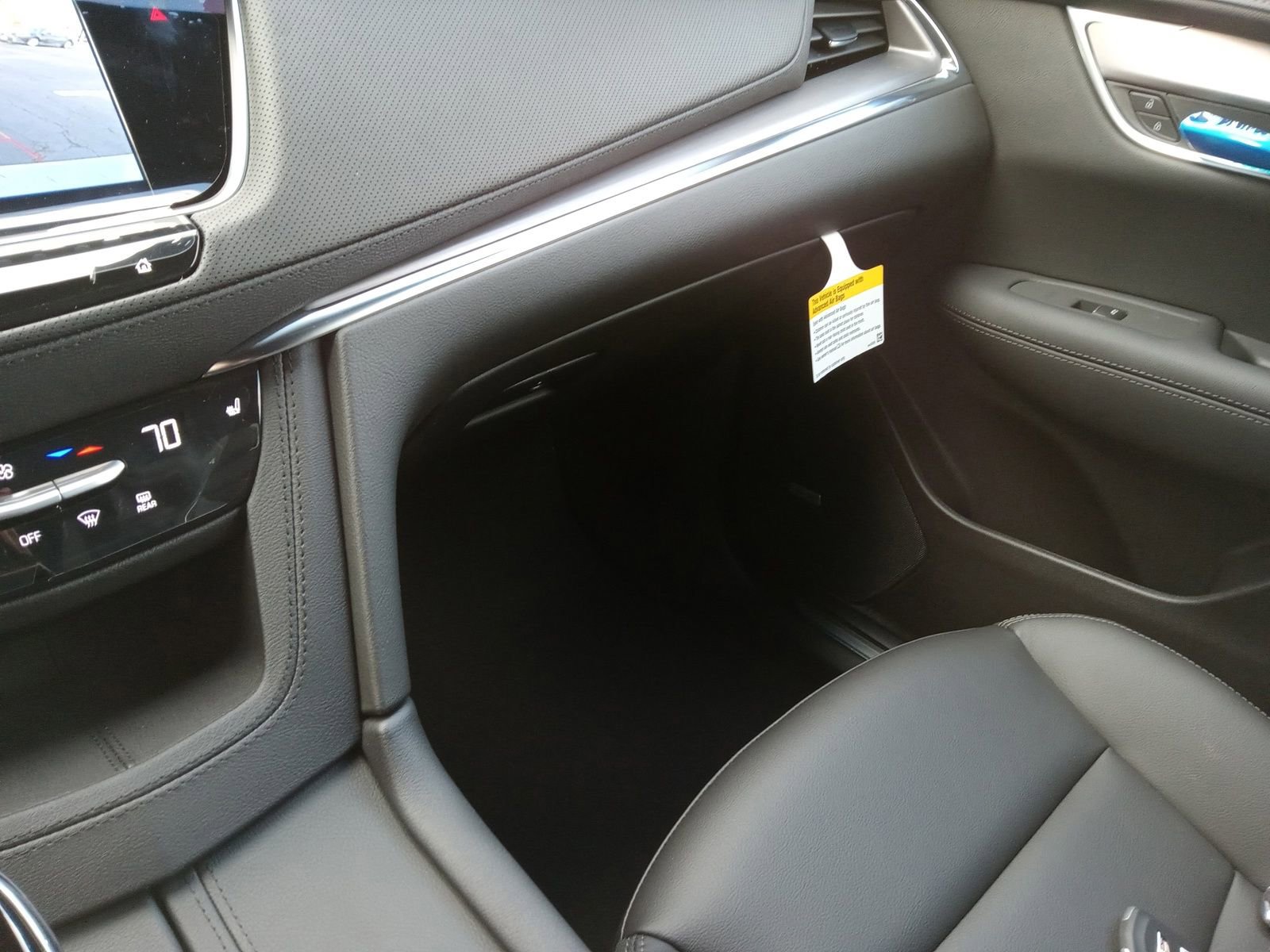 New 2026 Cadillac XT5 Luxury image 16