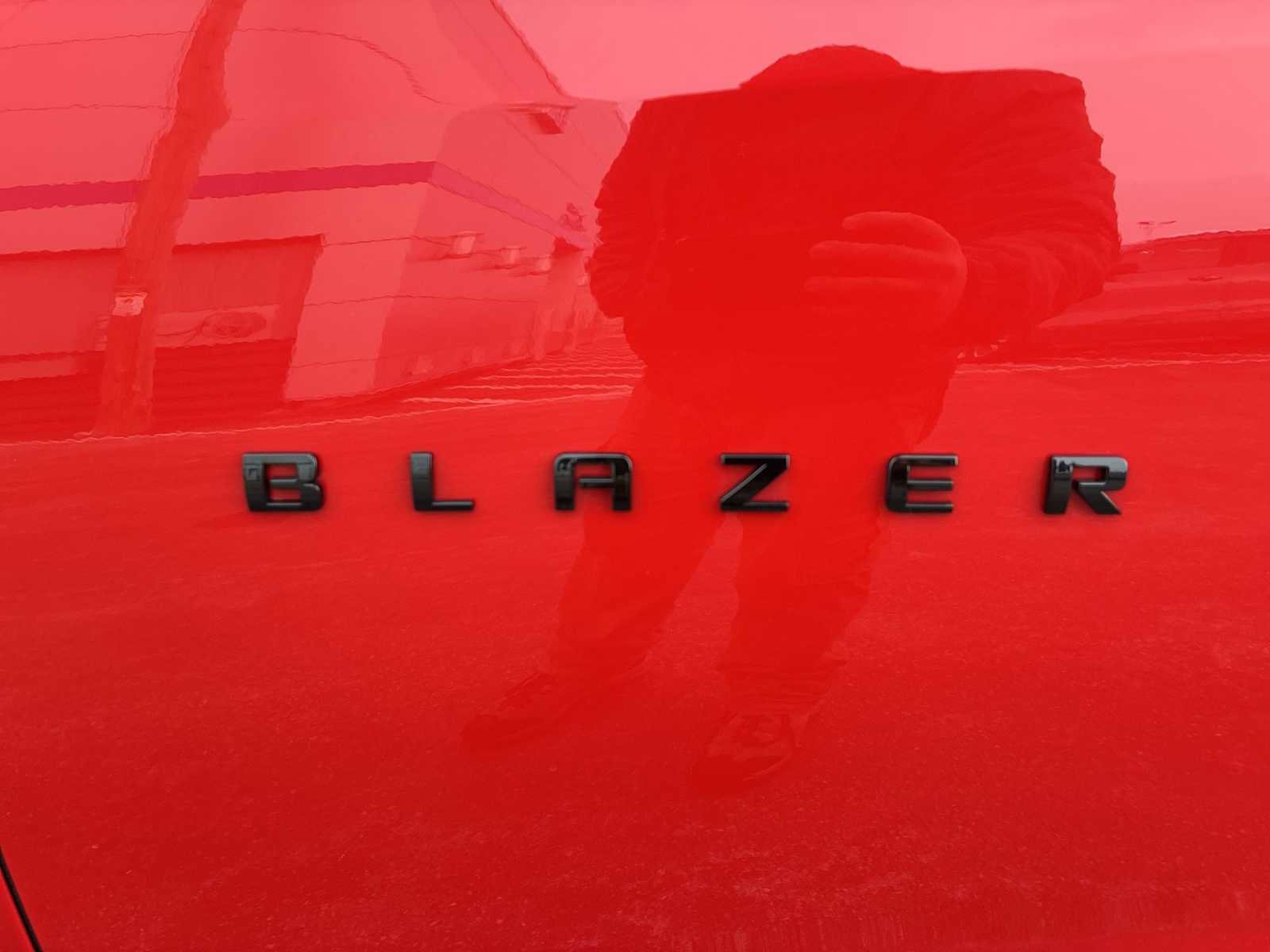 Certified 2023 Chevrolet Blazer RS w/ Driver Confidence II Package image 31