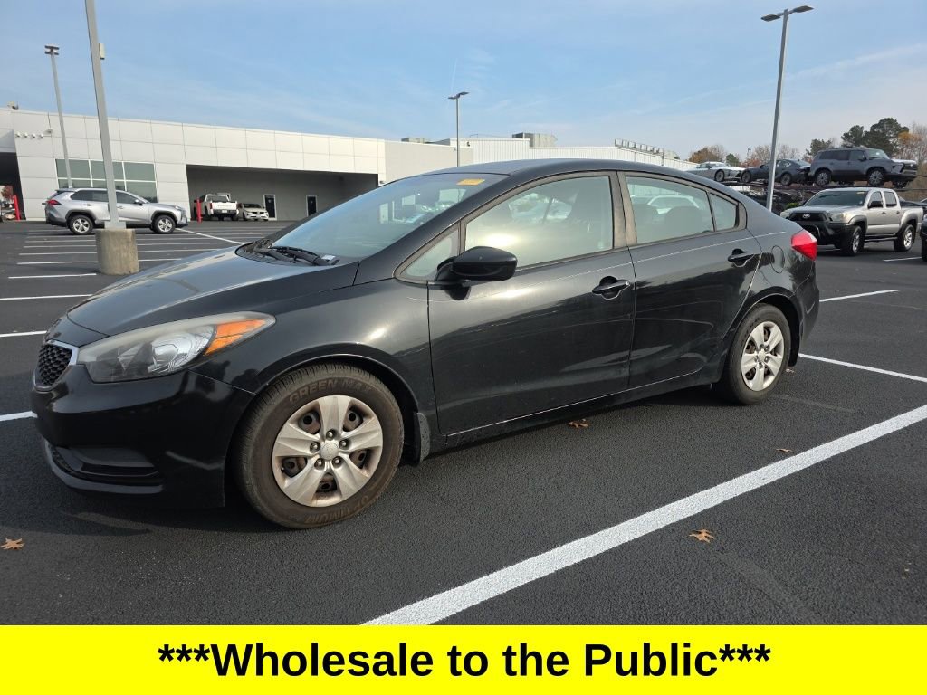 Used 2016 Kia Forte LX image 2