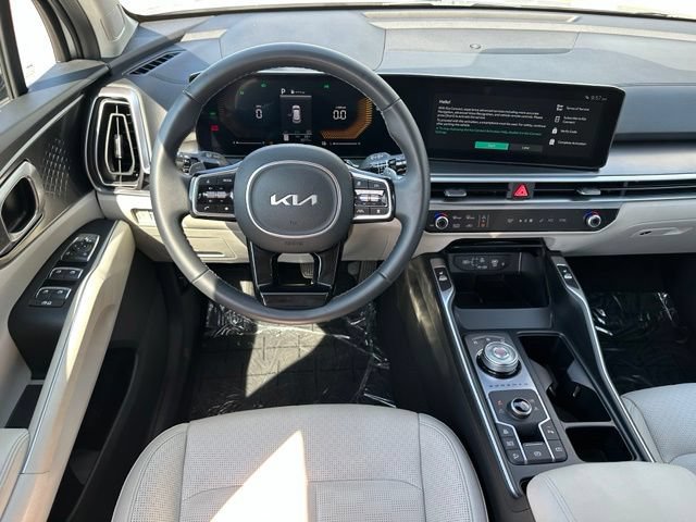 Used 2025 Kia Sorento EX AWD/4WD image 19