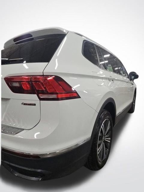 Used 2024 Volkswagen Tiguan Wolfsburg Edition image 52