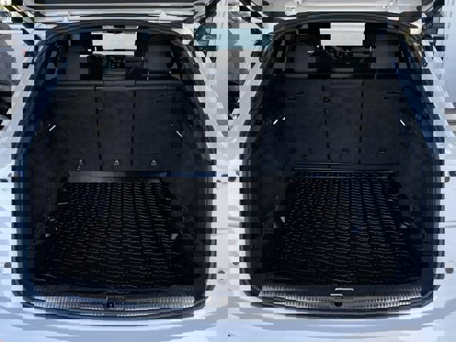 Used 2022 Audi SQ5 Premium w/ Convenience Package image 31