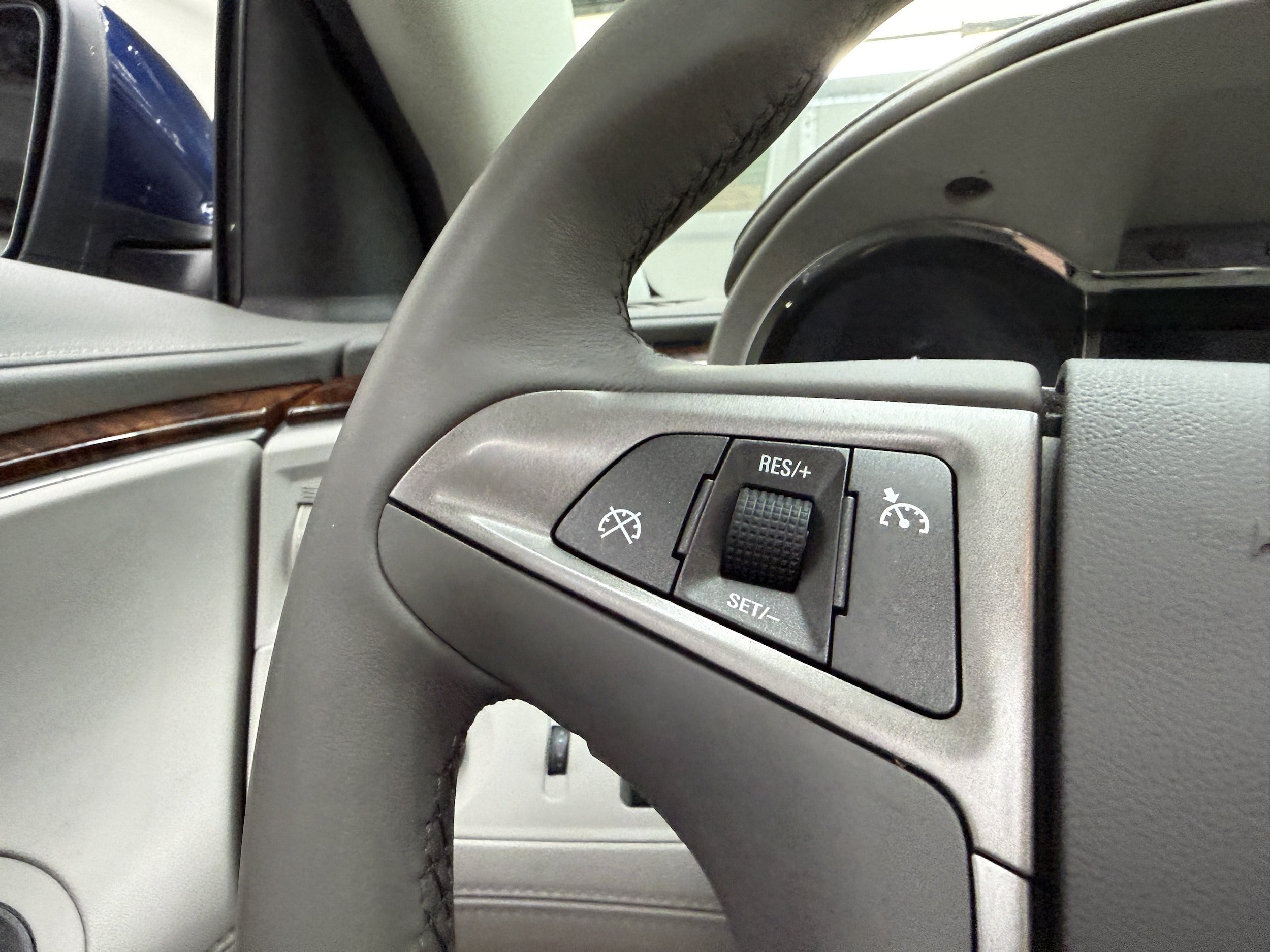 Used 2010 Buick LaCrosse CXL FWD image 14