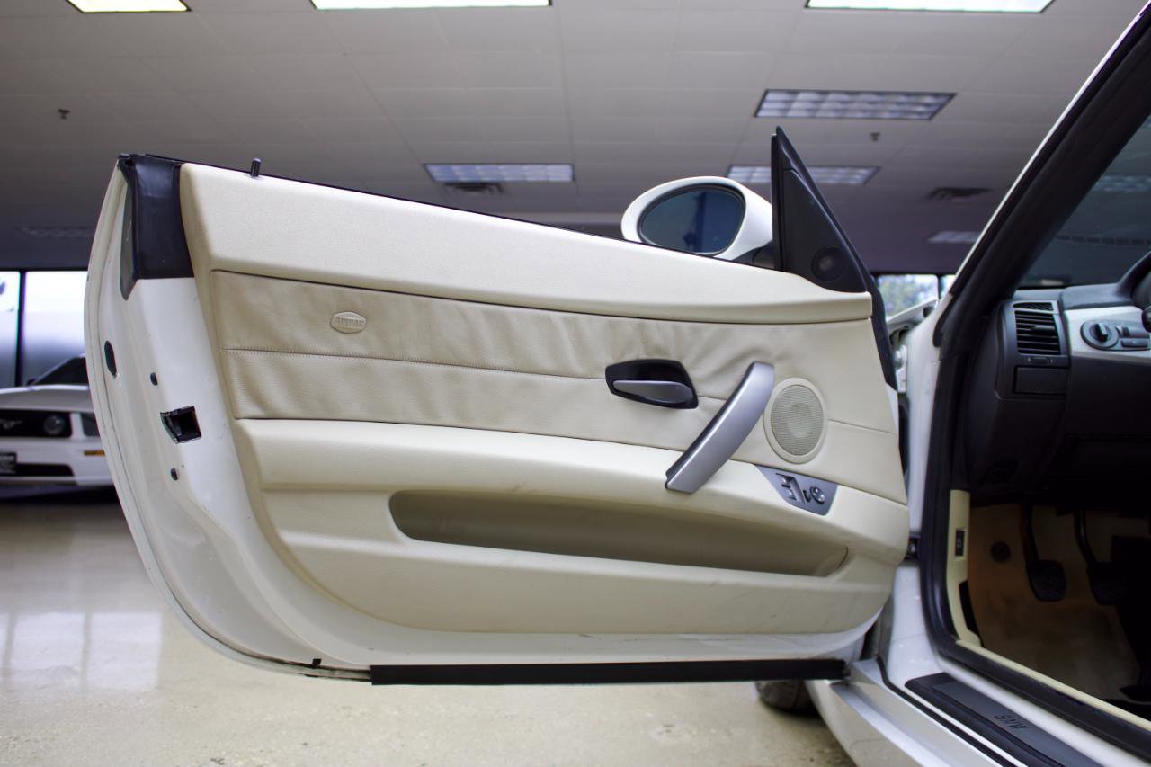 Used 2003 BMW Z4 3.0i image 38