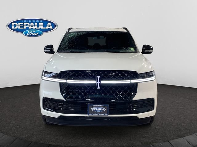 Used 2025 Lincoln Navigator Reserve w/ Jet Appearance Package image 10