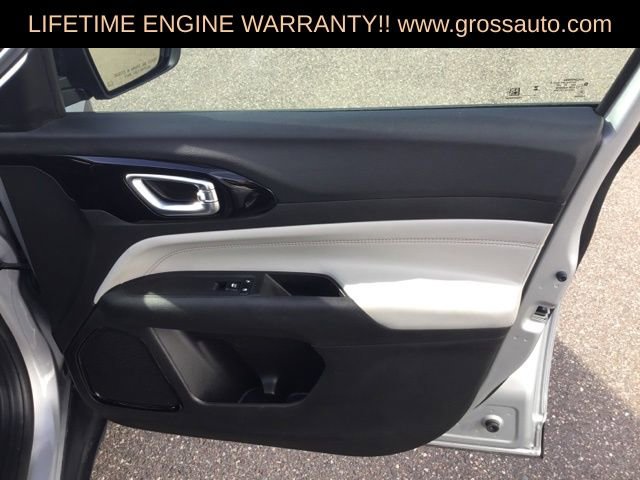 Used 2025 Jeep Compass Limited AWD/4WD image 16